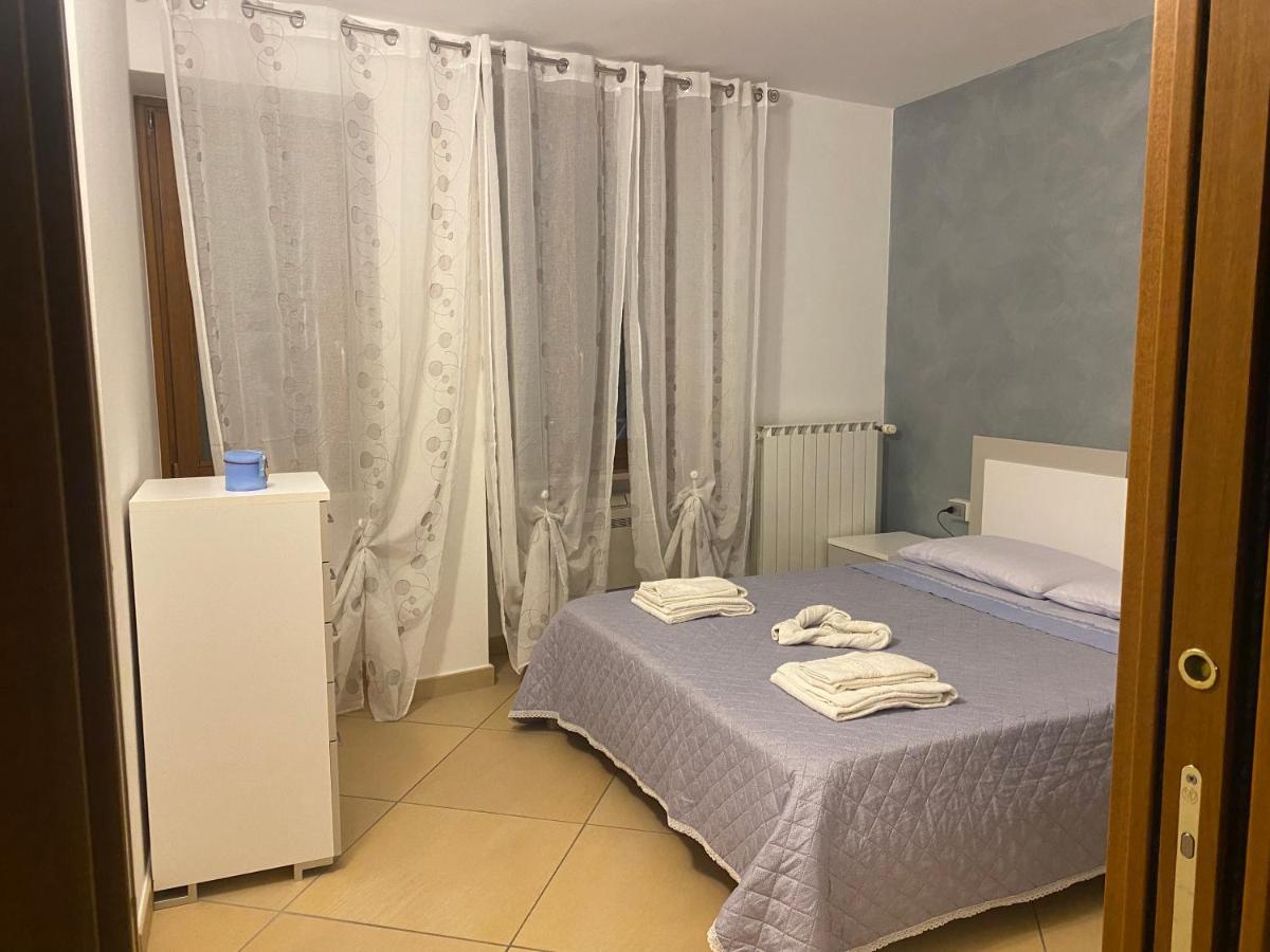 Appartamento Antico Teatro Salo Luaran gambar